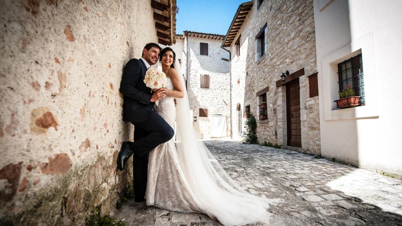 Villa Castello Di Pupaggi Sellano Exterior foto